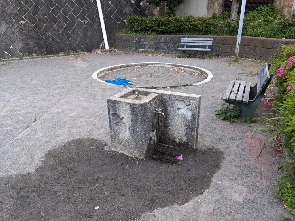 厚木市の萱山(かやま)公園