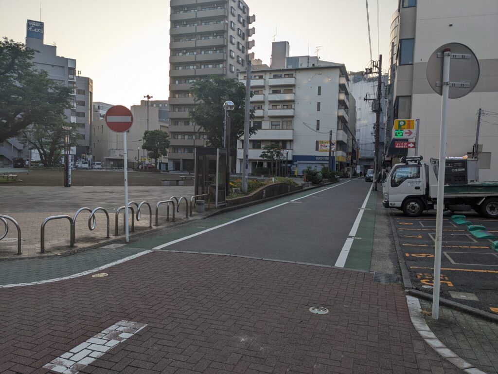 厚木公園(はとぽっぽ公園)の外観